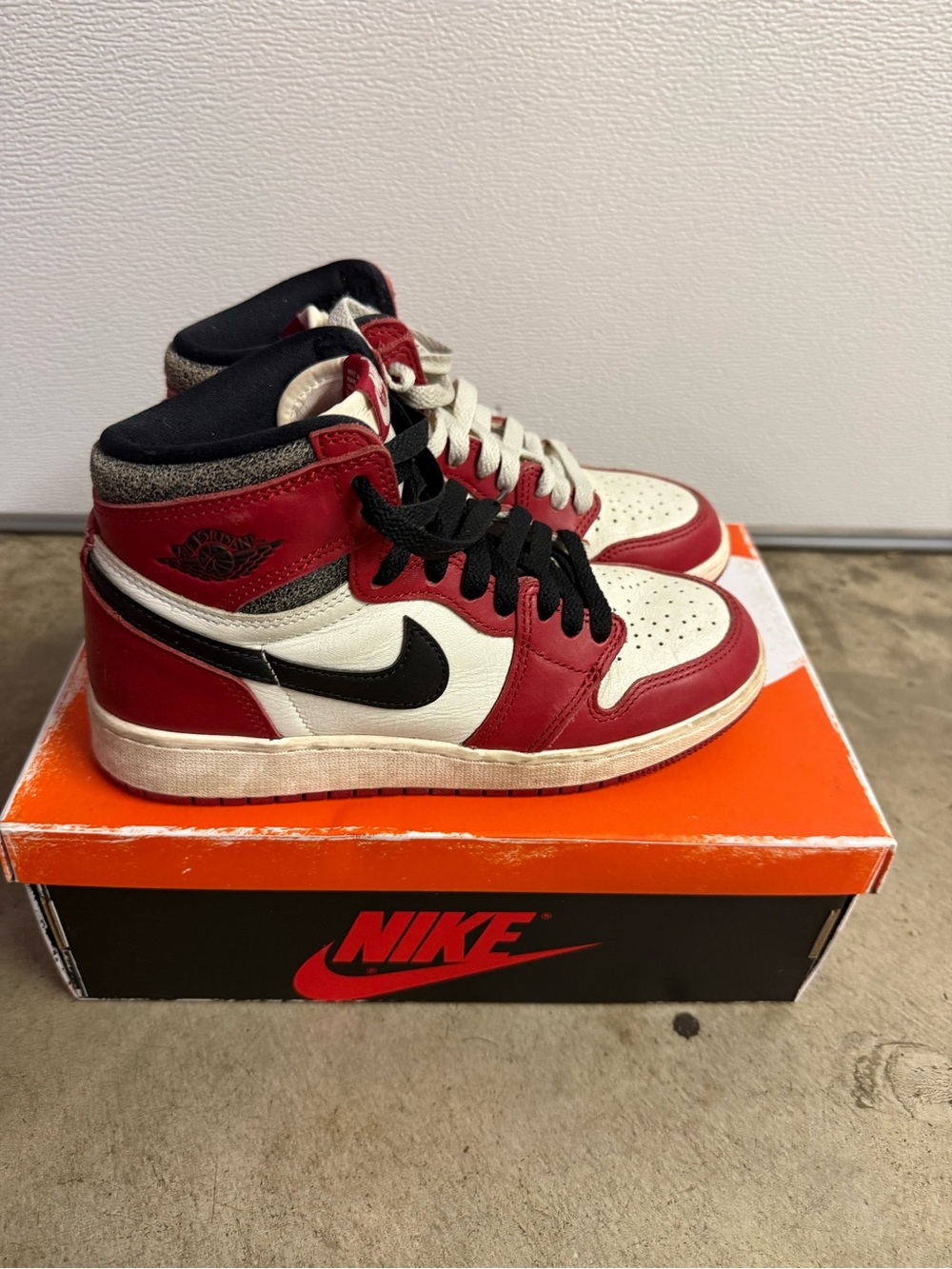 Nike Air Jordan 1 - og Chicago lost and found (gs) size 5